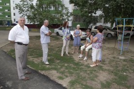 Жители дома по ул. Энтузиастов, 42/8 благодарят своего депутата за выполнение предвыборных обещаний