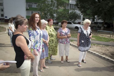 Жители дома по ул. Энтузиастов, 42/8 благодарят своего депутата за выполнение предвыборных обещаний