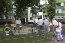 Жители дома по ул. Энтузиастов, 42/8 благодарят своего депутата за выполнение предвыборных обещаний