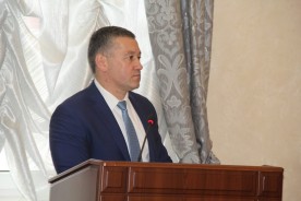 Уровень городских зарплат, тарифы, права потребителей: депутаты на комиссии по экономическому развитию рассмотрели вопросы качества жизни горожан