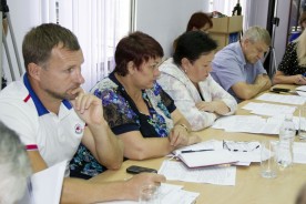 На заседании комиссии по ЖКХ вновь разбирались в причинах роста платы за теплоснабжение и общедомовые нужды в многоквартирных домах
