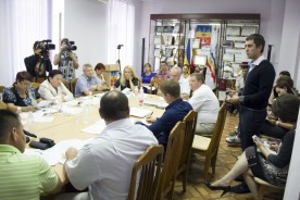 На заседании комиссии по ЖКХ вновь разбирались в причинах роста платы за теплоснабжение и общедомовые нужды в многоквартирных домах