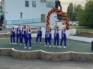Округ 18. Грандиозный концерт в сквере "Весна"