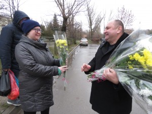 Спасибо, мамы: в округе № 4 прошла праздничная акция, посвященная Дню матери
