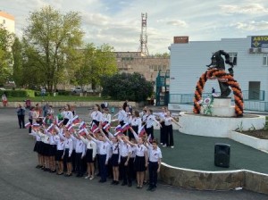 Округ 18. Грандиозный концерт в сквере "Весна"