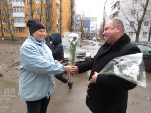 Спасибо, мамы: в округе № 4 прошла праздничная акция, посвященная Дню матери
