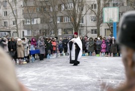 В праздник Крещения в семи микрорайонах города прошли церемонии водосвятия