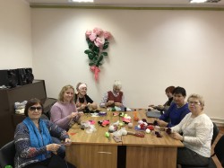 Клуб «Рукодельницы», избирательного округа №15, провел очередное занятие.