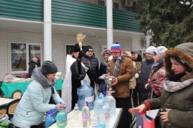 Отмечаем округами: как жители микрорайонов собрались в Крещение Господне