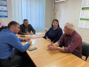 Округ 18: первый прием жителей города провел депутат Законодательного собрания РО Максим Гелас