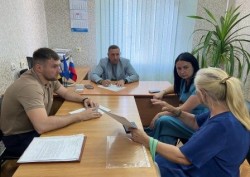 Округ 18. Депутат Законодательного Собрания Максим Гелас провел прием в нашем микрорайоне