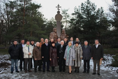 Петр Горчанюк поблагодарил руководителей городских предприятий, оказавших поддержку проекту «Счастье  быть вместе»