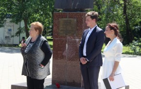 Волгодонцы почтили память строителя Юрия Чечина