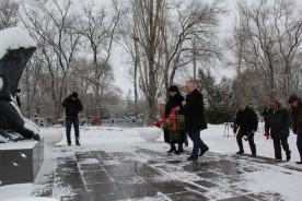 Эту страницу истории нам забывать нельзя…