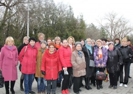 Сотни тюльпанов украсят аллеи парка Победы