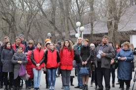 Сотни тюльпанов украсят аллеи парка Победы