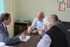 Депутат Государственной Думы Виктор Дерябкин посетил Волгодонск