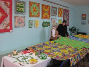 В округе 16 открылась выставка народного творчества