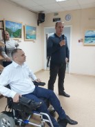 В Центральной библиотеке открылась персональная выставка Александра Дорофеева