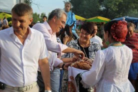 Председатель Волгодонской городской Думы – глава города поздравила финалистов фестиваля «Струны души»