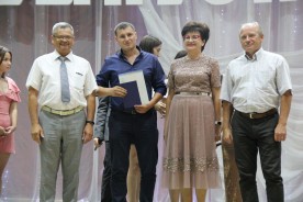 Председатель Волгодонской Думы и депутаты вручили дипломы выпускникам ВИТИ НИЯУ МИФИ