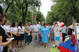 Чемпионат мира по футболу, год добровольца и детского спорта стали главными темами для композиций на 45-й выставке цветов