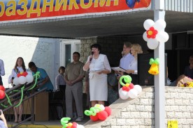 Председатель Волгодонской Думы-глава города посетила «Последний звонок» в школе №13