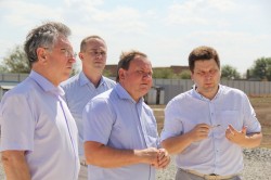 Волгодонск посетил с рабочим визитом депутат Государственной Думы Виктор Дерябкин
