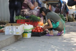 Торгуют как и где хотят: возмущенные депутаты продолжают искать методы борьбы с несанкционированной торговлей