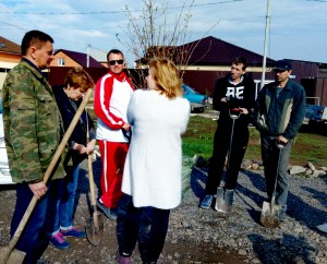 На улице Братской в округе №23 появилась новая аллея!