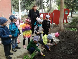Акция «Цветы Победы» в 8 округе 