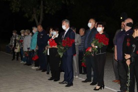 Помним и скорбим: в Волгодонске почтили память жертв теракта 1999 года