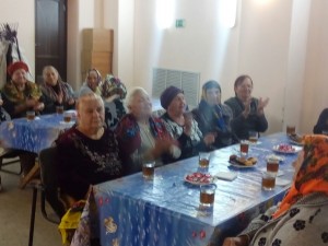 "Нам года - не беда, коль душа молода!"