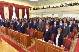 Василий Голубев выступил с отчетом за 2022 год перед донскими депутатами
