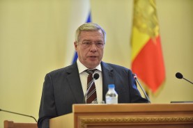 Василий Голубев выступил с отчетом за 2022 год перед донскими депутатами