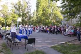 Серьезный разговор: в микрорайонах города в эти дни проводятся информационные встречи, организованные для жителей депутатами городской Думы