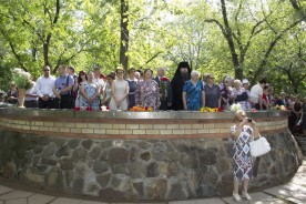 День памяти и скорби: волгодонцы возложили цветы к памятникам жертвам фашизма