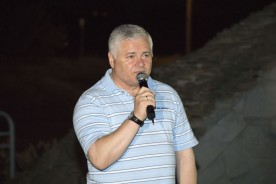 «Над Доном пушки грохотали». Молодежь Волгодонска устроила на набережной «Вечер памяти»