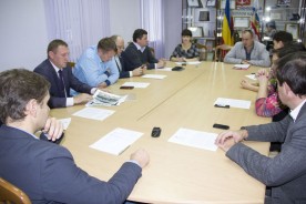 «Проекты капремонта городских дорог необходимо передавать на изучение депутатам»