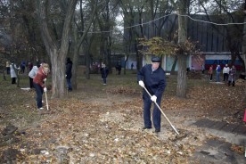 Городская Дума вышла на общегородской субботник