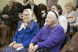 Глава Волгодонска вручил юбилейные медали ветеранам 15 и 16 округов