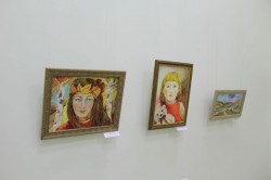 Волгодонцам презентовали выставку «Контрасты. Творчество как образ жизни»