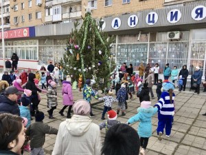 Новогодние традиции восьмого округа