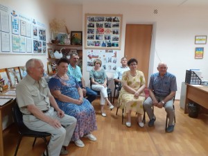 В округе № 4 Волгодонска депутат чествовал юбиляров семейной жизни