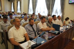 Заседание июньской Думы: экология, правила землепользования, золотые значки ГТО