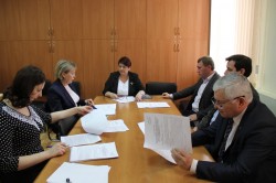 Депутаты обсудили изменения в областной закон, регулирующий продажу алкогольной продукции