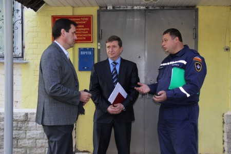 Депутаты Волгодонской городской Думы посетили спасателей  на рабочих местах