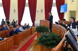 Исполняющий обязанности губернатора Ростовской области Юрий Слюсарь доложил донским парламентариям о деятельности правительства в 2024 году