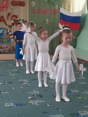 В садике «Голубые дорожки» округа № 4 состоялся концерт в преддверии Дня Победы