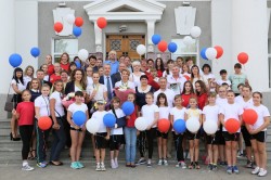 Олимпийских чемпионок поздравили в  родном городе